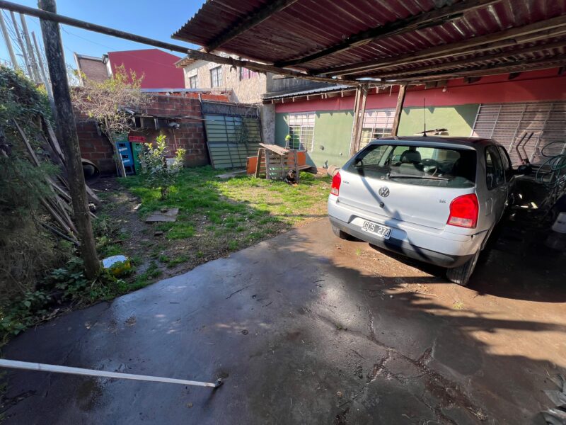 calle 10 y 491, Gonnet - Casa en Venta -