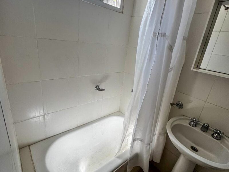 Calle 56 entre 9 y 10 - Departamento en Venta