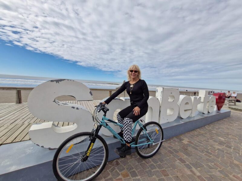 Ladrón . Bici robada 13 hs ruta 11e/ 97y 98