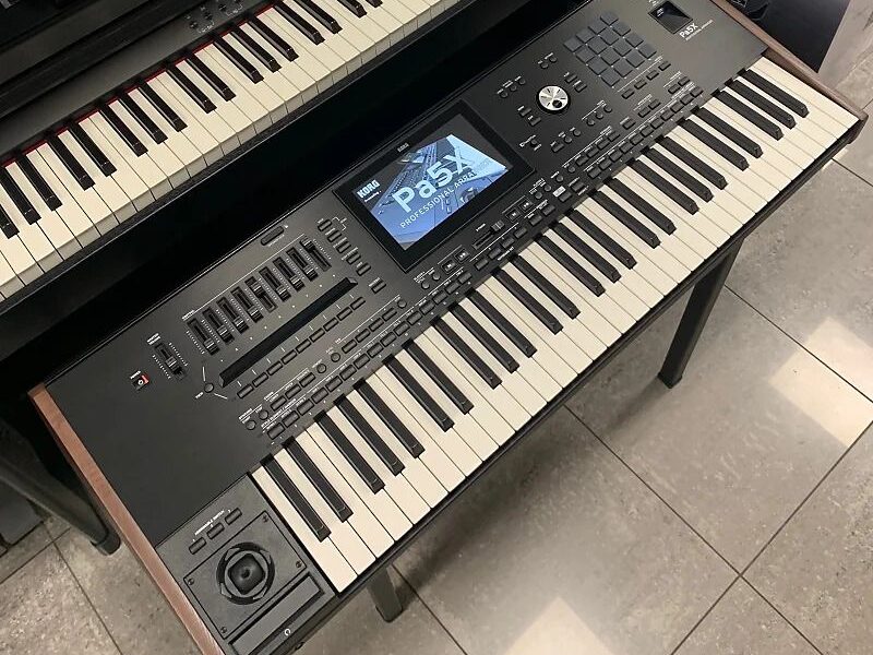 Korg Pa5X, Korg Pa4X, Korg Pa4X MG2, Korg NAUTILUS , Korg Pa1000 MG, Korg PA-1000, Yamaha Genos2 76-teclas, Yamaha PSR-SX920 , Yamaha MODX8+ , Yamaha Tyros5, Yamaha PSR-SX900, Yamaha MONTAGE M8X, Ketron EVENT